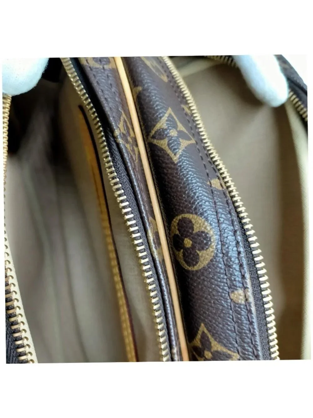 Authentic Louis Vuitton Reporter PM Monogram Canvas Crossbody Messenger Bag